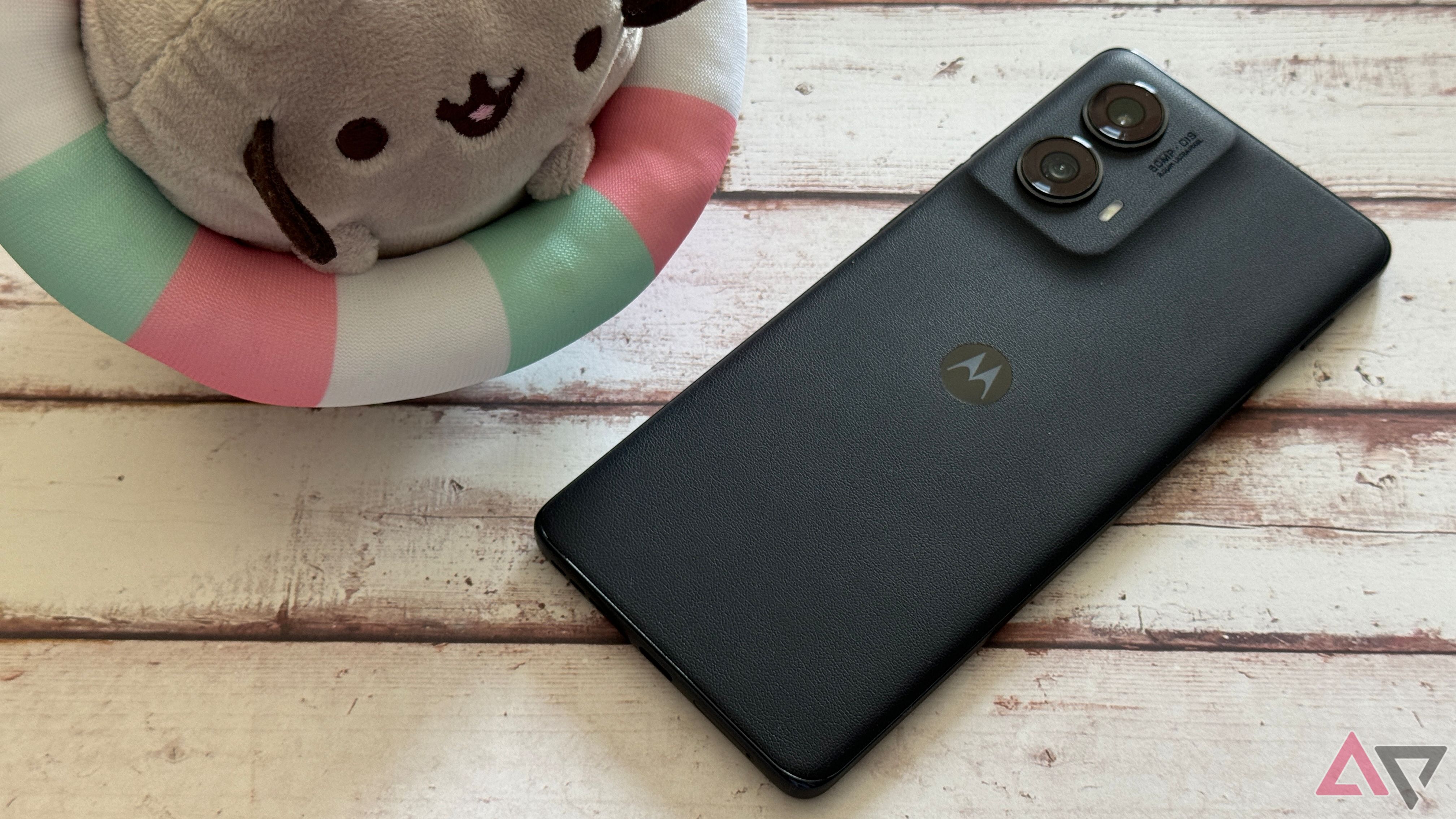 Motorola Edge (2026) vs Google Pixel 11 design leaks